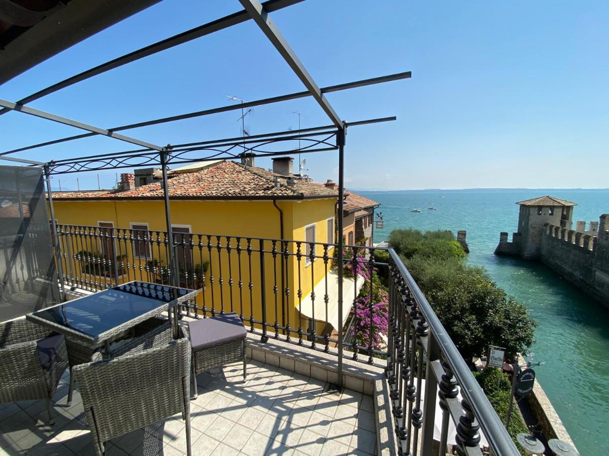 Castello Mavino Apartment Sirmione