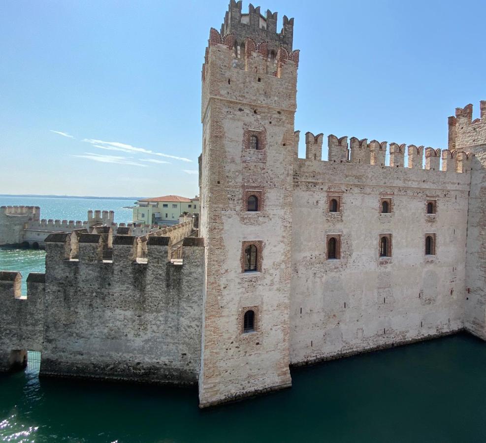 Castello Mavino Apartment Sirmione